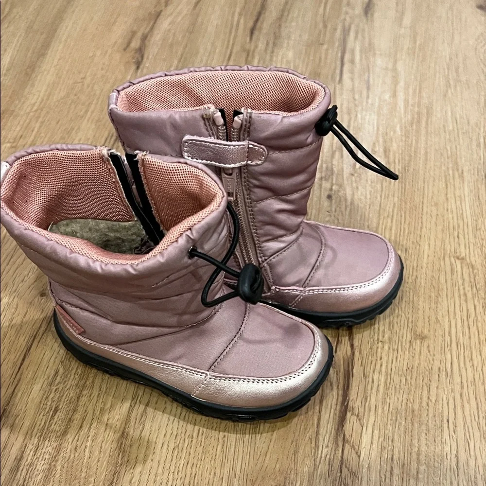 Kids Pink Insulated Winter Boots with Toggle